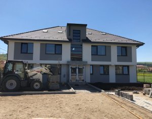 Appartement 4 chambres à vendre dans Floresti