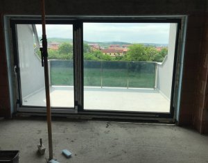 Appartement 4 chambres à vendre dans Floresti