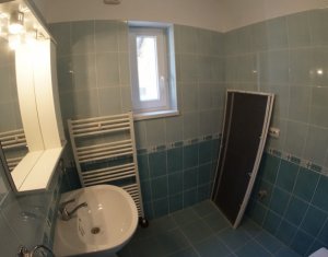 Appartement 4 chambres à vendre dans Cluj-napoca, zone Centru