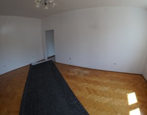 Appartement 4 chambres à vendre dans Cluj-napoca, zone Centru