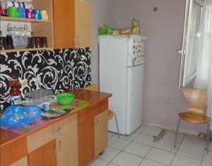 Lakás 4 szobák eladó on Cluj-napoca, Zóna Manastur