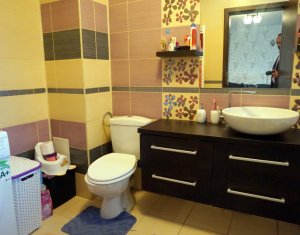 Appartement 3 chambres à vendre dans Floresti
