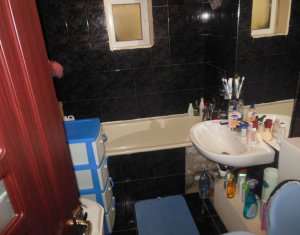 Appartement 3 chambres à vendre dans Floresti