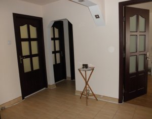 Appartement 3 chambres à vendre dans Floresti