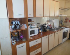 Appartement 3 chambres à vendre dans Floresti