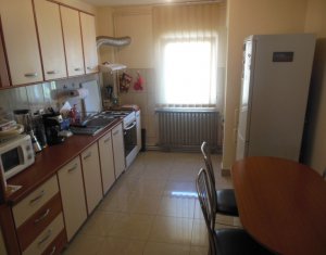 Appartement 3 chambres à vendre dans Floresti