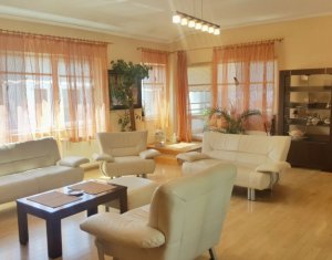 Lakás 4 szobák kiadó on Cluj-napoca, Zóna Centru