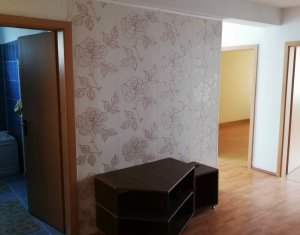 Lakás 3 szobák eladó on Floresti
