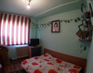 Appartement 4 chambres à vendre dans Cluj-napoca, zone Manastur