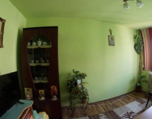 Appartement 4 chambres à vendre dans Cluj-napoca, zone Manastur