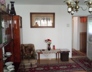 Appartement 3 chambres à vendre dans Cluj-napoca, zone Intre Lacuri