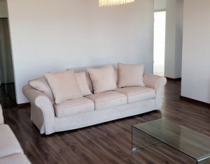 Appartement 5 chambres à louer dans Cluj-napoca, zone Borhanci