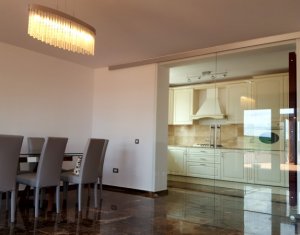 Appartement 5 chambres à louer dans Cluj-napoca, zone Borhanci