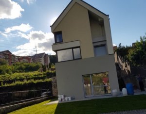 Ház 4 szobák eladó on Cluj-napoca, Zóna Manastur