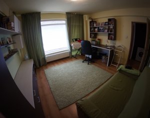 Appartement 3 chambres à vendre dans Cluj-napoca, zone Buna Ziua