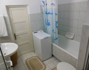 Ház 6 szobák eladó on Floresti