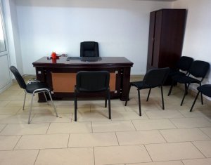 Bureau à louer, 95m2 dans Floresti