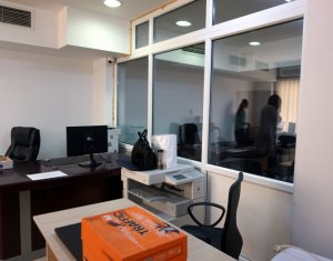 Bureau à louer dans Floresti