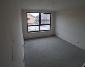 Maison 4 chambres à vendre dans Cluj-napoca, zone Europa