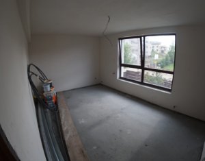 Maison 4 chambres à vendre dans Cluj-napoca, zone Europa