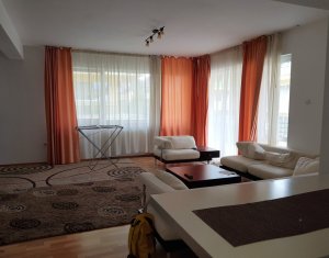 Appartement 4 chambres à vendre dans Cluj-napoca, zone Andrei Muresanu