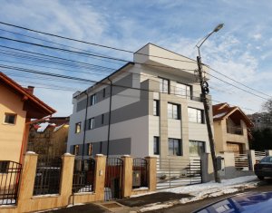 Maison 12 chambres à vendre dans Cluj-napoca, zone Andrei Muresanu