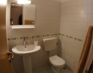 Appartement 3 chambres à vendre dans Cluj-napoca, zone Marasti