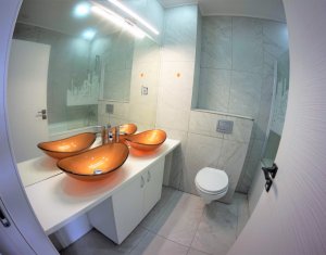 Appartement 3 chambres à louer dans Cluj-napoca, zone Centru