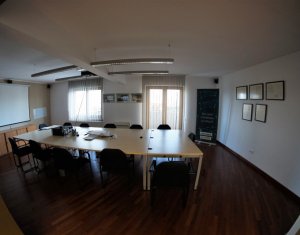 Espace Commercial à vendre, 420m2 dans Cluj-napoca, zone Andrei Muresanu