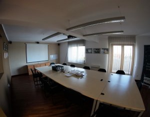 Espace Commercial à vendre dans Cluj-napoca, zone Andrei Muresanu