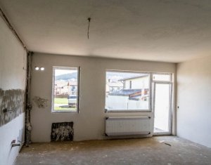 Appartement 3 chambres à vendre dans Floresti