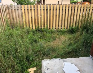 Lakás 4 szobák eladó on Floresti