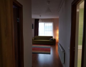 Lakás 3 szobák eladó on Floresti