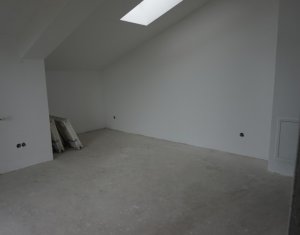 Appartement 3 chambres à vendre dans Floresti