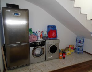 Maison 5 chambres à louer dans Cluj-napoca, zone Manastur