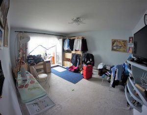 Appartement 4 chambres à vendre dans Cluj-napoca, zone Manastur