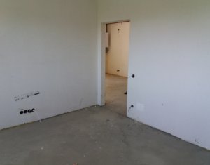 Lakás 3 szobák eladó on Floresti