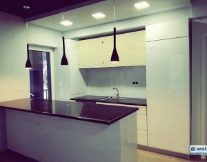 Appartement 3 chambres à vendre dans Cluj-napoca, zone Manastur
