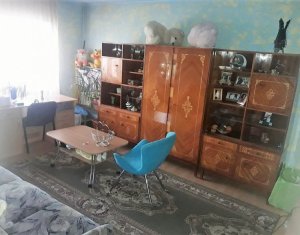 Appartement 4 chambres à vendre dans Cluj-napoca, zone Manastur