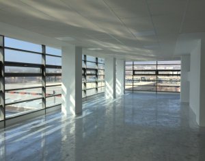 Bureau à louer, 495m2 dans Cluj-napoca, zone Gruia