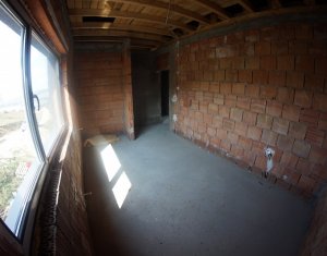 Maison 5 chambres à vendre dans Floresti