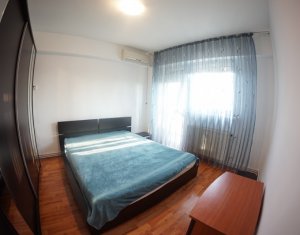 Appartement 3 chambres à louer dans Cluj-napoca, zone Centru