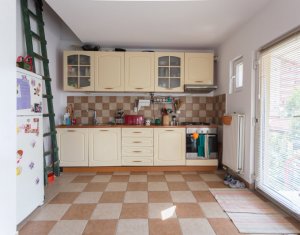 Maison 8 chambres à vendre dans Cluj-napoca, zone Marasti