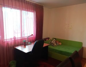 Lakás 4 szobák eladó on Cluj-napoca, Zóna Manastur