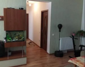 Lakás 3 szobák eladó on Floresti