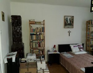 Maison 4 chambres à vendre dans Cluj-napoca, zone Marasti