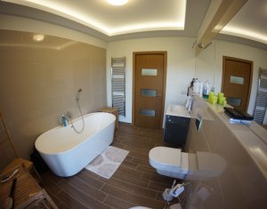 Maison 6 chambres à vendre dans Cluj-napoca, zone Gruia