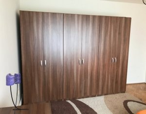 Appartement 3 chambres à louer dans Cluj-napoca, zone Plopilor