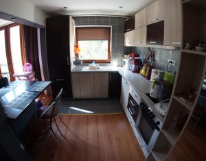 Appartement 3 chambres à vendre dans Cluj-napoca, zone Manastur