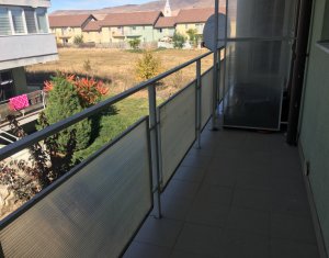 Lakás 3 szobák kiadó on Floresti